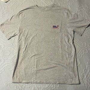 Vineyard vines tee